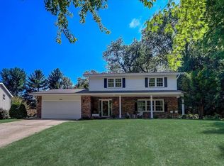 4961 Black Oak Dr, Madison, WI 53711