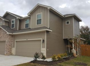 162 Parkgate, Conroe, TX 77304