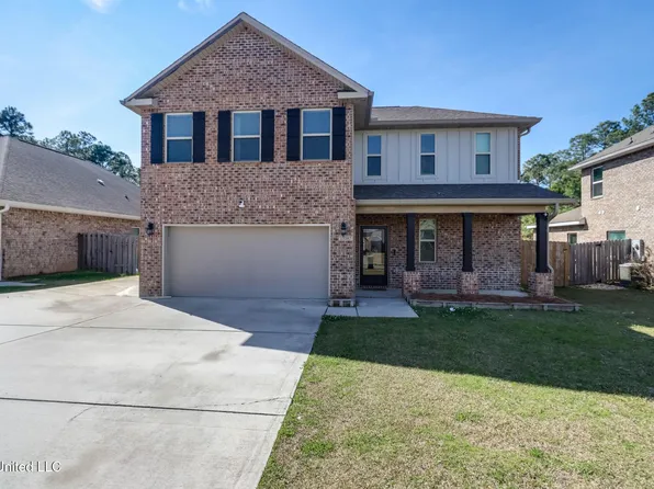 15587 Ollie Ln, Biloxi, MS 39532