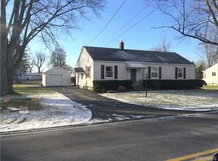 6258 Dorchester Rd, Lockport, NY 14094