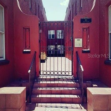 2nd image of 111 S Newport Ave #6
