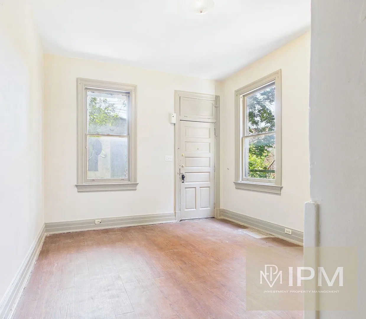 142 E Philadelphia St — Photo 3