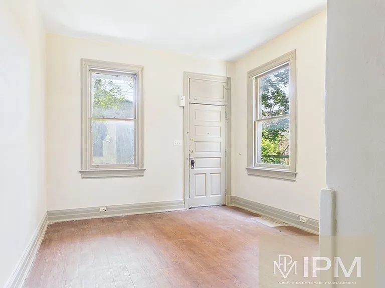 142 E Philadelphia St — Photo 8