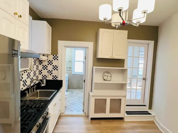 31-47 43rd Street image 1 of 13