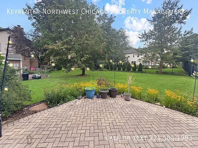 1141 Glenwood Ln — Photo 5