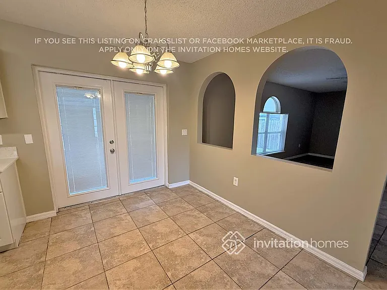 6702 Lorain St — Photo 4