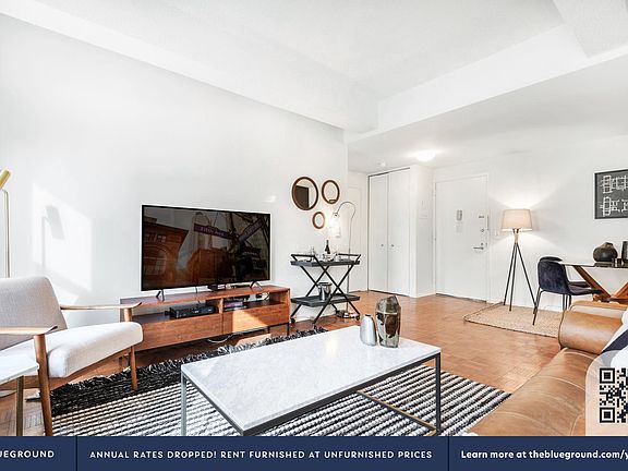 3rd image of 360 W 34th St APT 6B