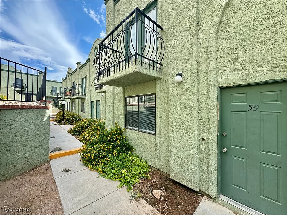7048 Burcot Ave #50