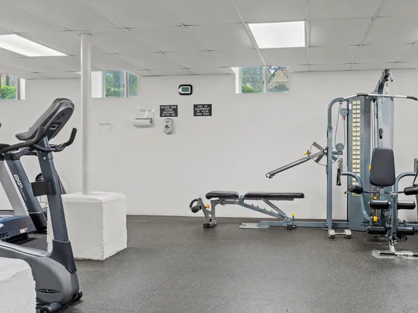 76-66 Austin Street image 7 of 14