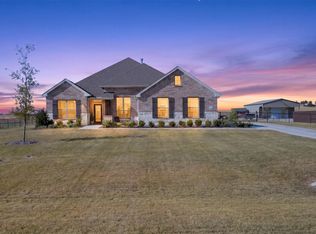 4004 Sanger Meadow Dr, Sanger, TX 76266