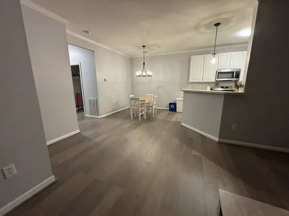 213 S Knollwood Dr Suite 3203, Blacksburg, VA 24060