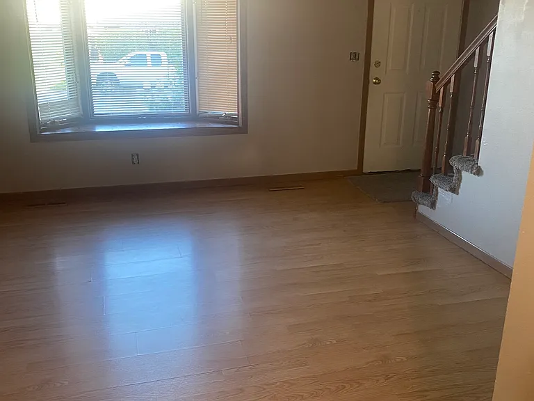 475 Plum Creek Ct #3 — Photo 2