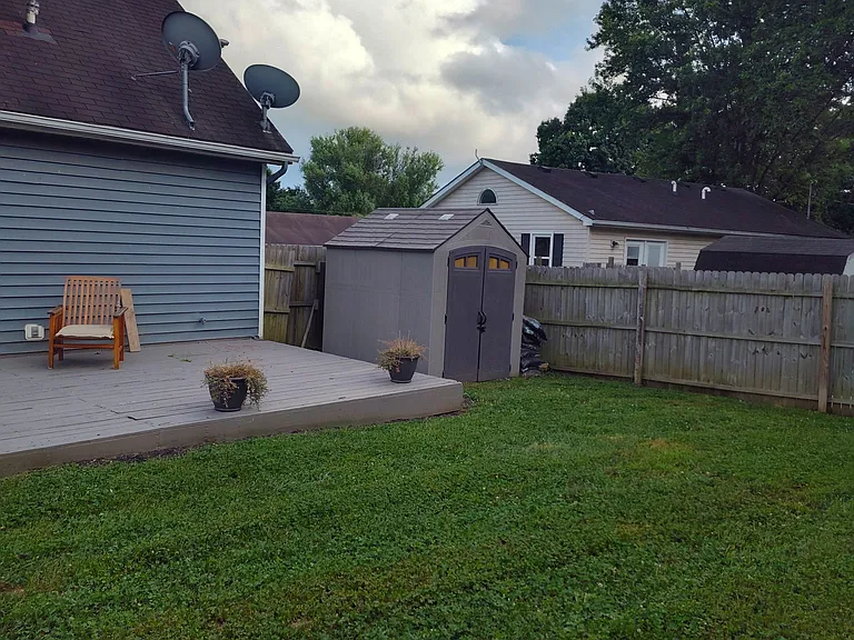104 Holly Ct — Photo 8