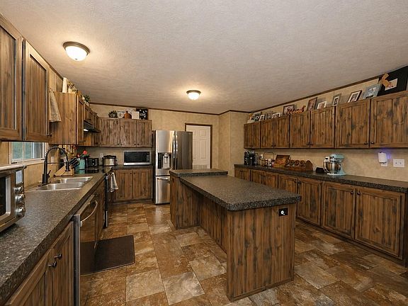 3rd image of 344 Lightfoot Rd