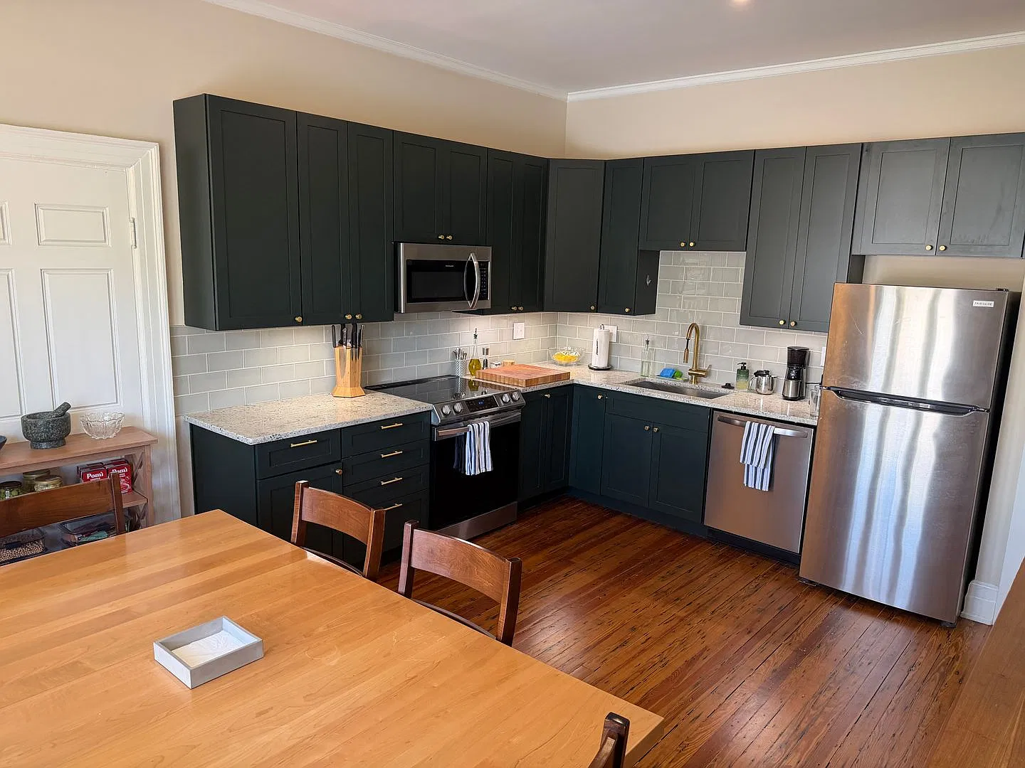 1000 Court Street — Photo 2