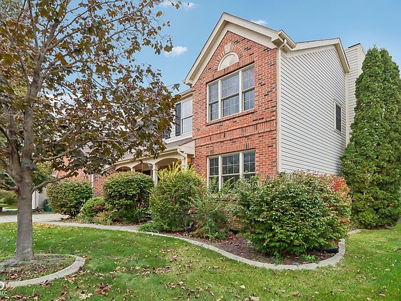 3rd image of 10398 Hillsborough Dr