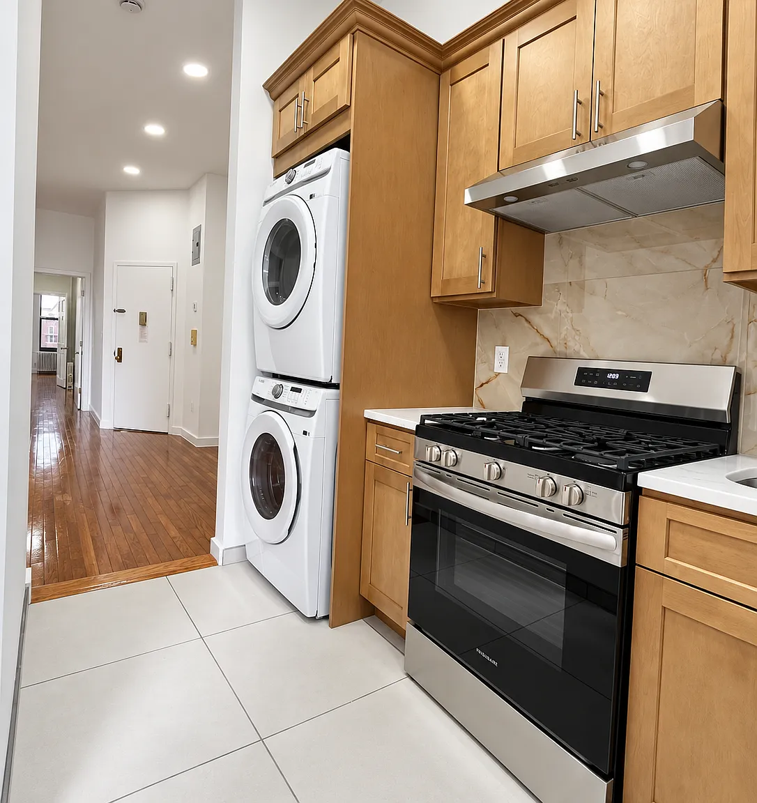 1822 Harman Street — Photo 3