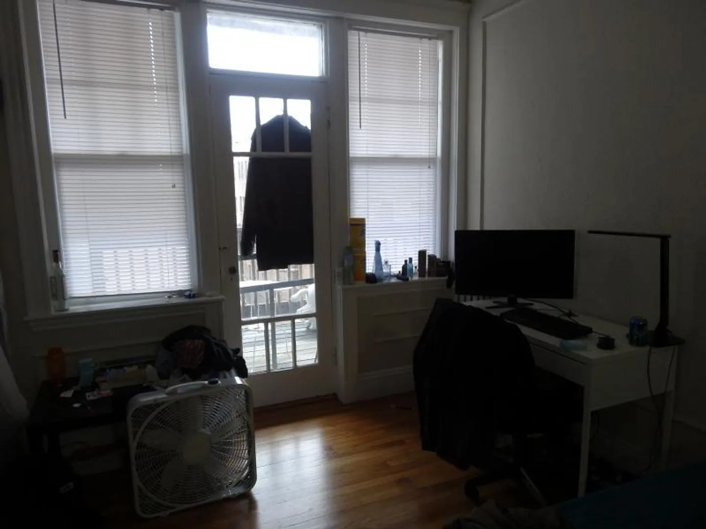 Charming 2 Bedroom — Photo 2