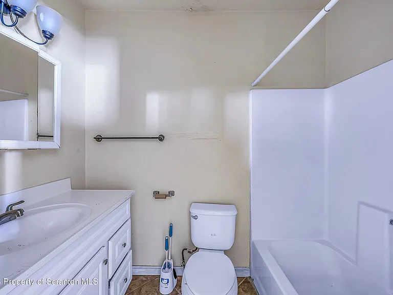 926 Madison Ave — Photo 10