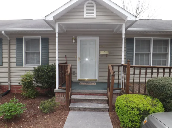 702 Hickory St, Elizabethton, TN 37643