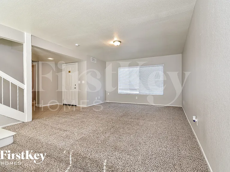 3909 Almondwood Dr — Photo 4