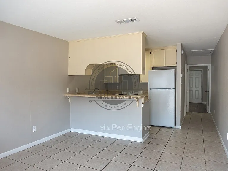 414 Hayden Rd — Photo 4