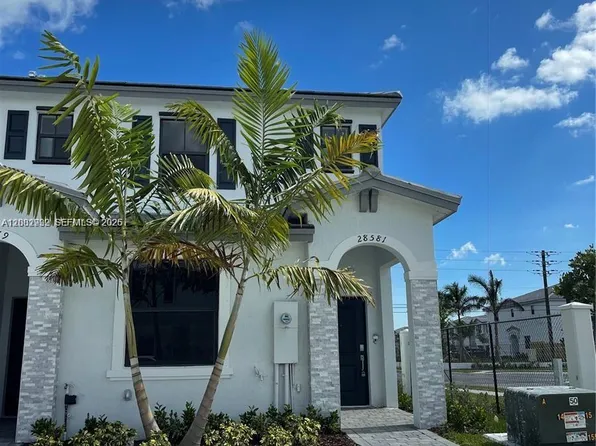 28581 SW 132nd Ct, Homestead, FL 33033