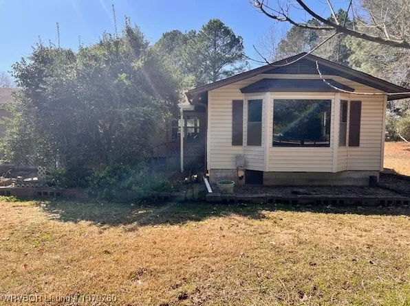 2103 Holt St, Lavaca, AR 72941