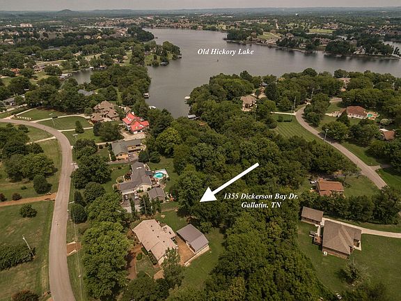 3rd image of 1355 Dickerson Bay Dr