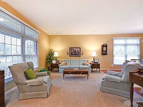 3rd image of 7460 New York Way