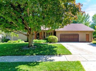 2726 Fandre Dr, Cedar Falls, IA 50613