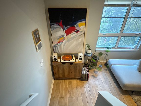 2nd image of 1824 Frankford Ave #C