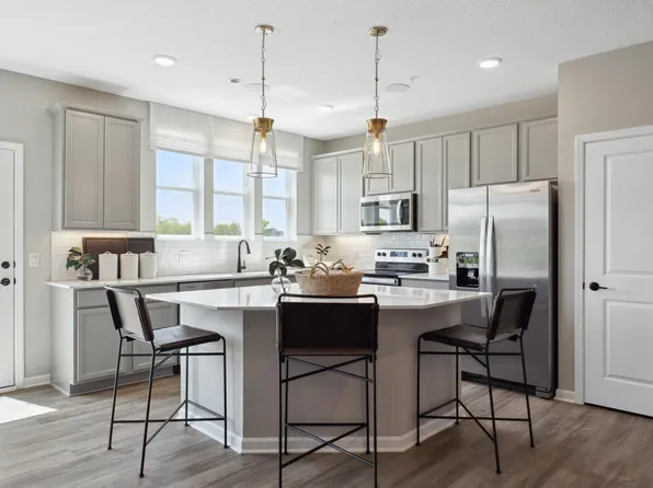 6309 Larkspur Ln, Corcoran, MN 55340