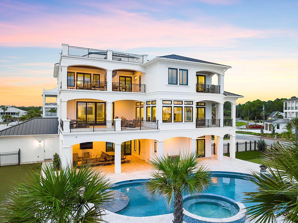 1st image of 106 Beach Dr E