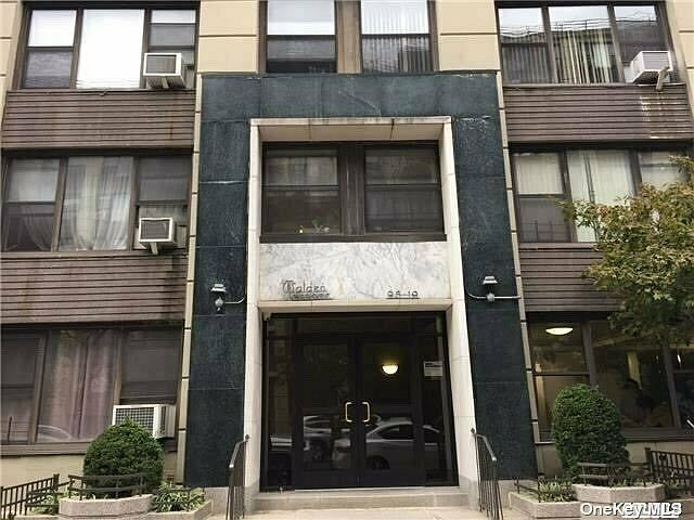 1st image of 9819 64th Ave APT 6G