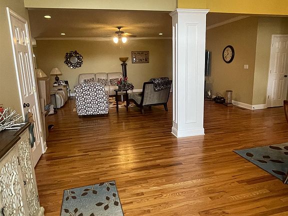 2nd image of 1504 Yellow Twig Ln