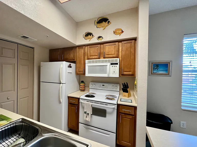 15585 Ocean Walk Cir #212 — Photo 4