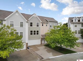 18246 Hayes Plz, Omaha, NE 68135