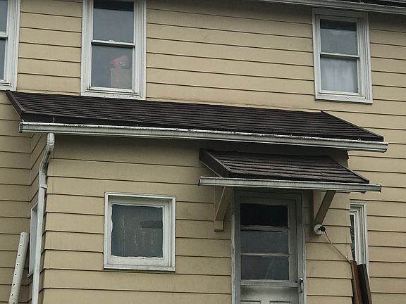2nd image of 516 Franklin Ave