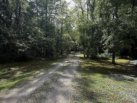 4th image of 158 Hidden Hollow Rd