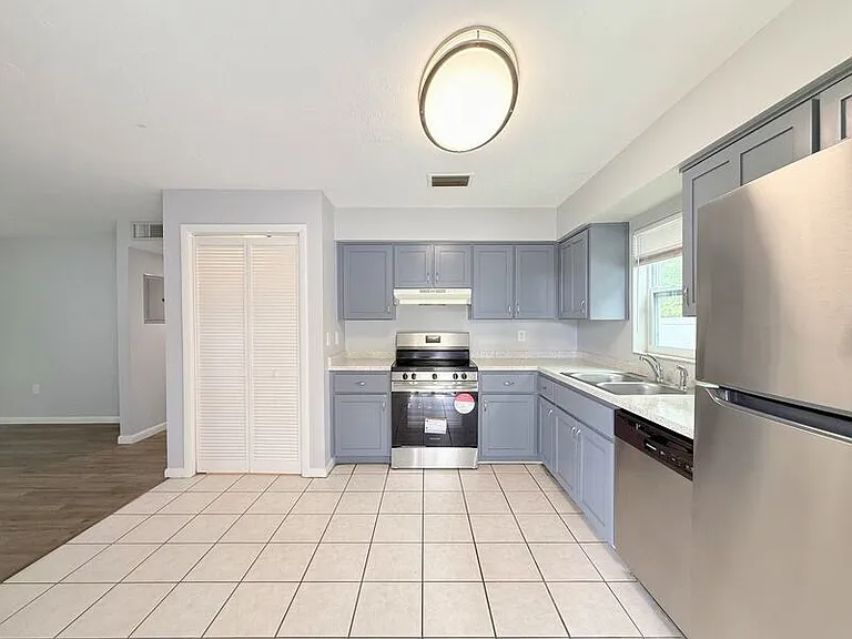 11705 North Dr #B — Photo 9