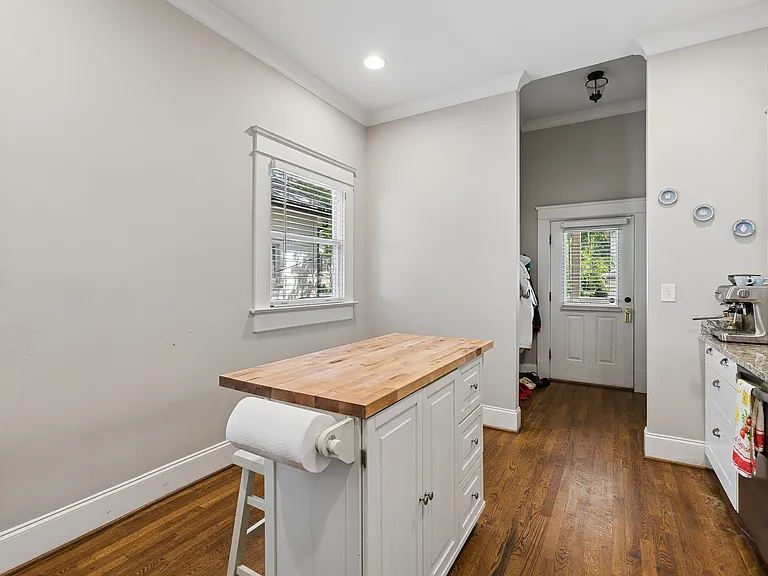1029 Greenwood Ave NE #1 — Photo 21