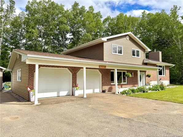 2925 N Tetagouche Rd, Bathurst, NB E2A 4Y8