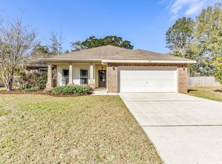 5441 Pescara Dr, Pace, FL 32571