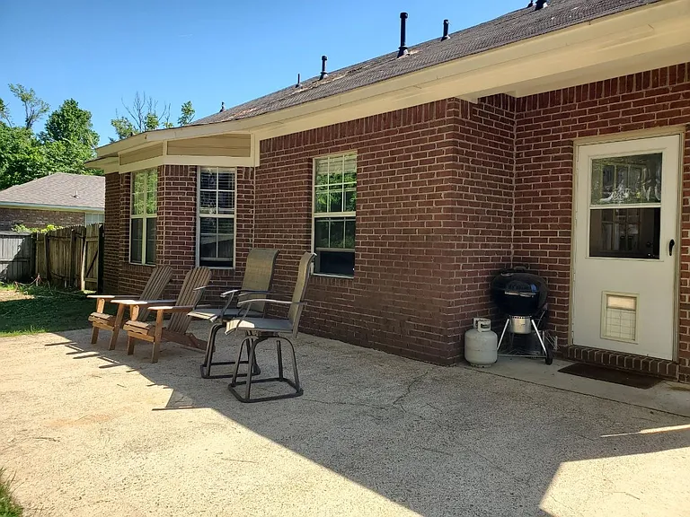 519 Bowie Dr — Photo 14