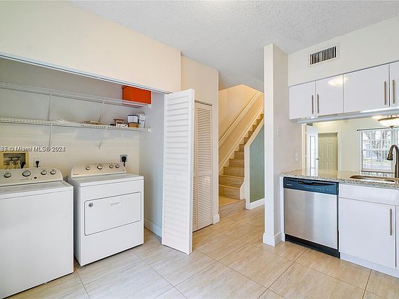 3rd image of 4974 SW 31st Ter #4974