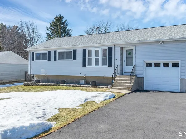 110 Meadow Lark Road, Naugatuck, CT 06770