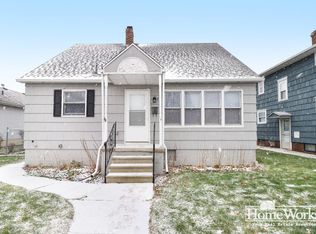 313 E 10th St, Mishawaka, IN 46544
