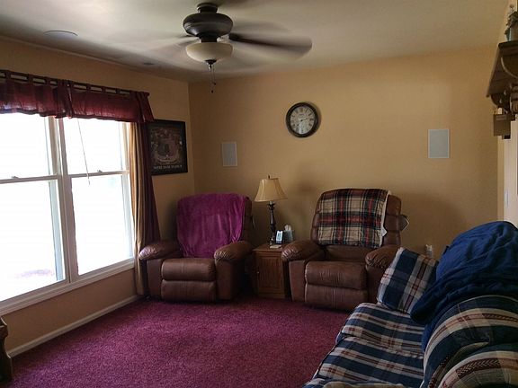 3rd image of 312 Brenden Way