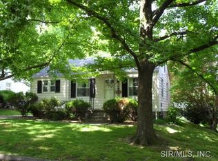 420 Cass Ave, Edwardsville, IL